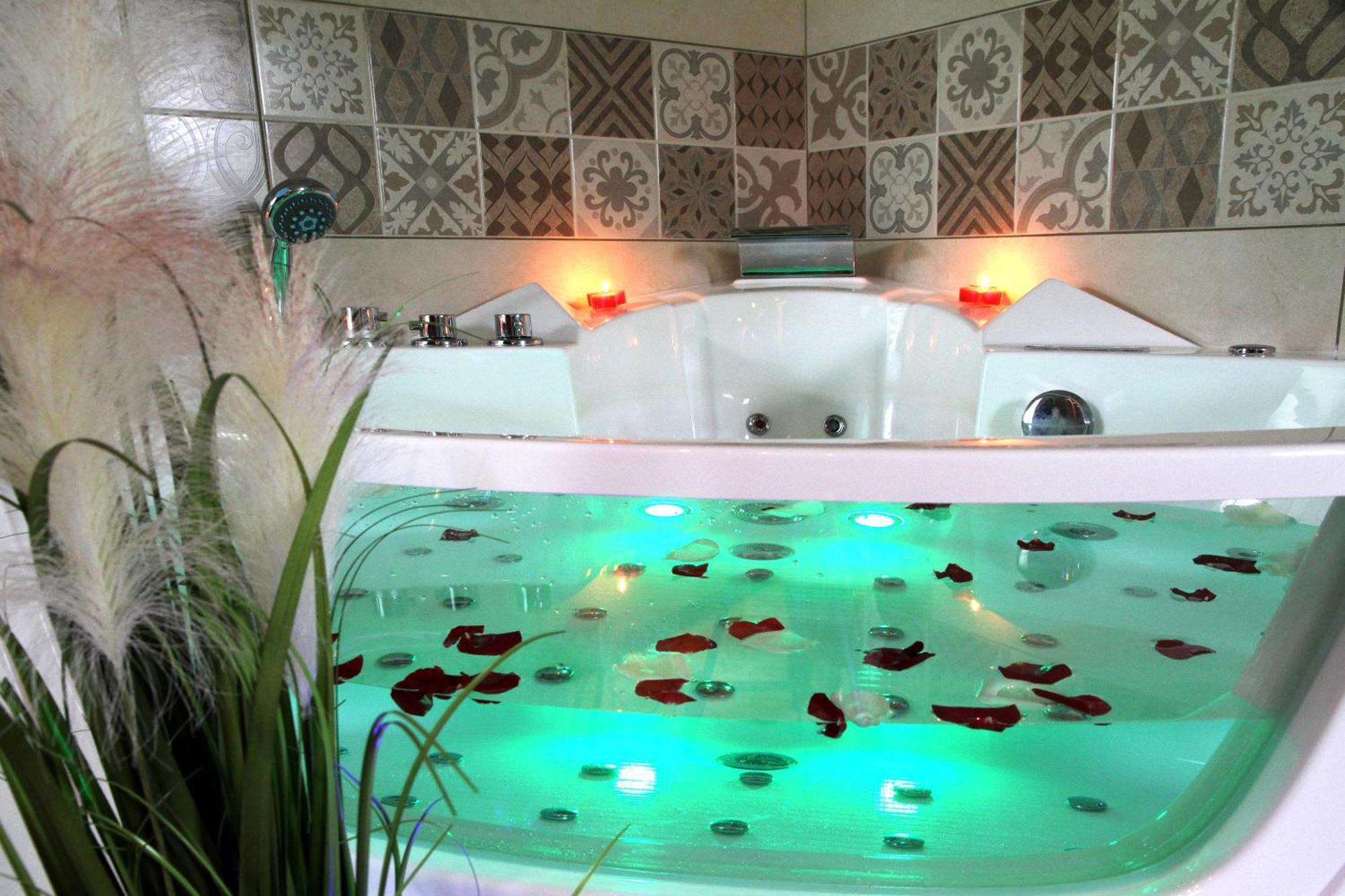 Green Spa Sauna Balneo Centre אז'ן מראה חיצוני תמונה